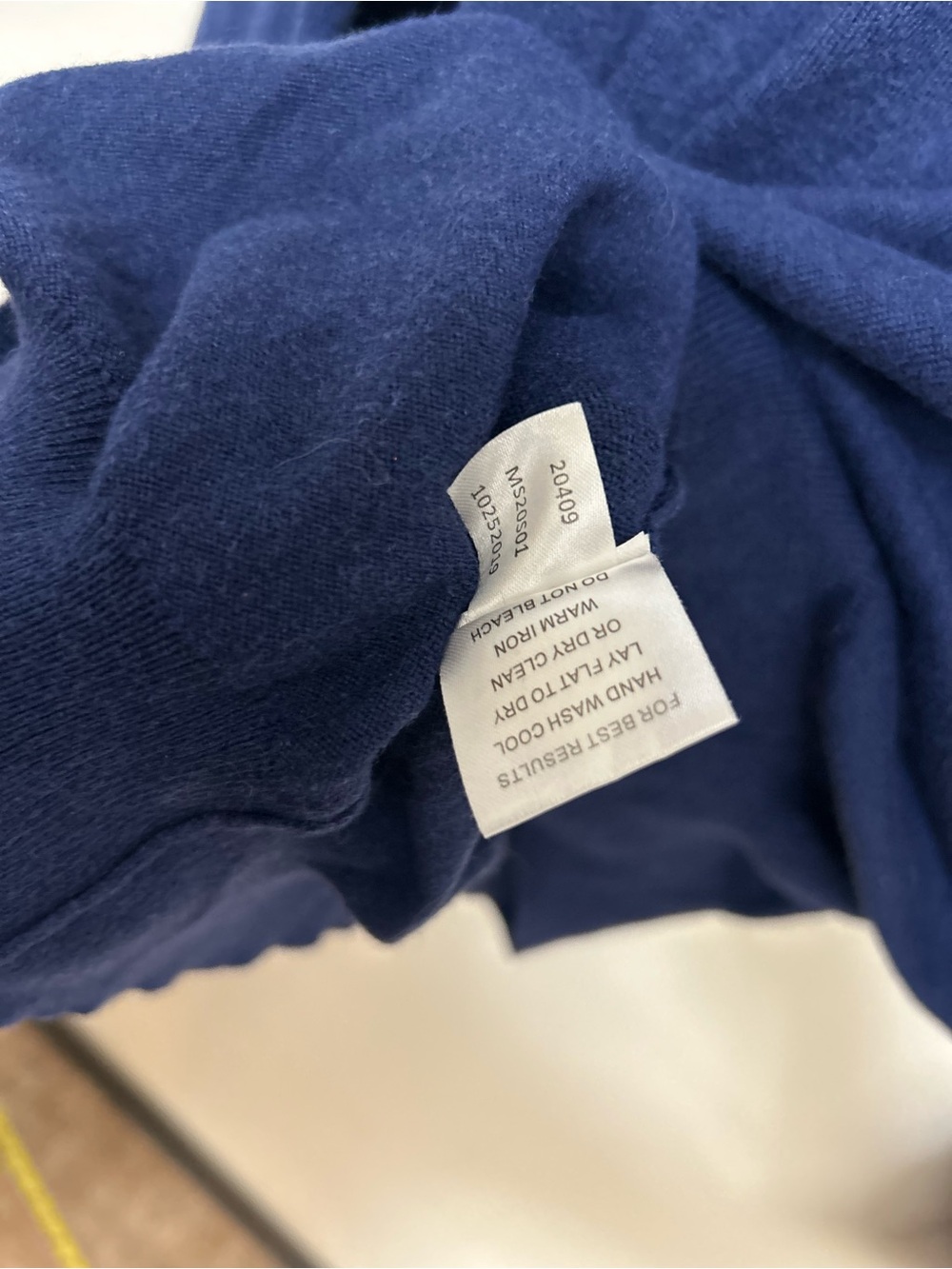 Peter Millar Navy Sweater With Contrast Collar Size M — image 6 of 6